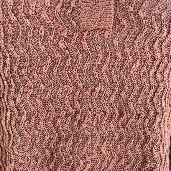 Maurice’s Red/Brown Dark Caramel Color Open Knit Sweater Medium - Picture 4 of 10